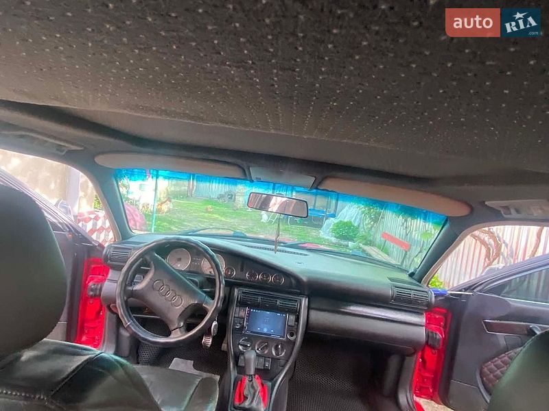 Седан Audi 100 1992 в Перечині