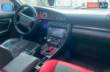 Седан Audi 100 1992 в Перечині