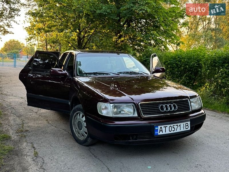 Седан Audi 100 1993 в Ивано-Франковске