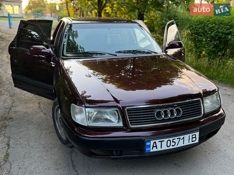 Седан Audi 100 1993 в Ивано-Франковске