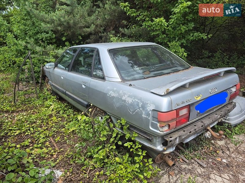 Седан Audi 100 1990 в Ужгороді