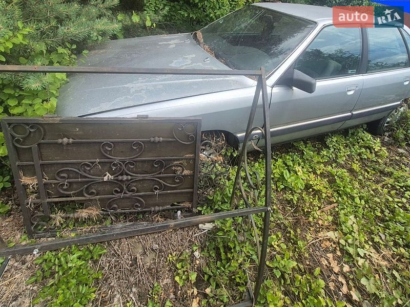 Седан Audi 100 1990 в Ужгороді