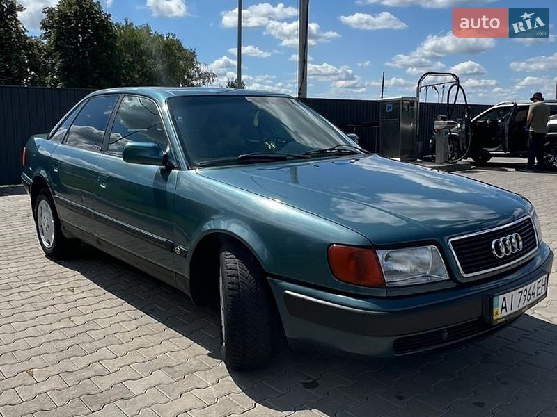 Седан Audi 100 1992 в Киеве