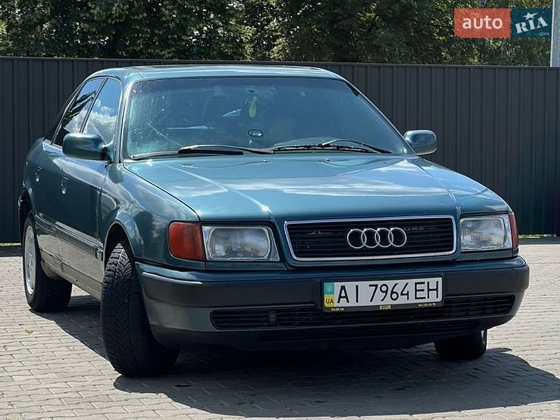 Седан Audi 100 1992 в Киеве