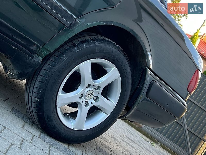 Седан Audi 100 1994 в Дрогобичі