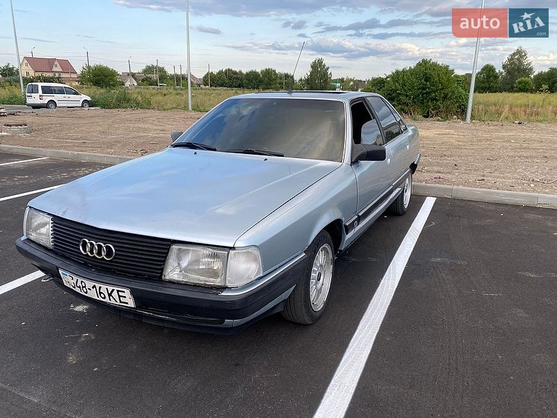 Audi 100 1987 Audi 100 1987