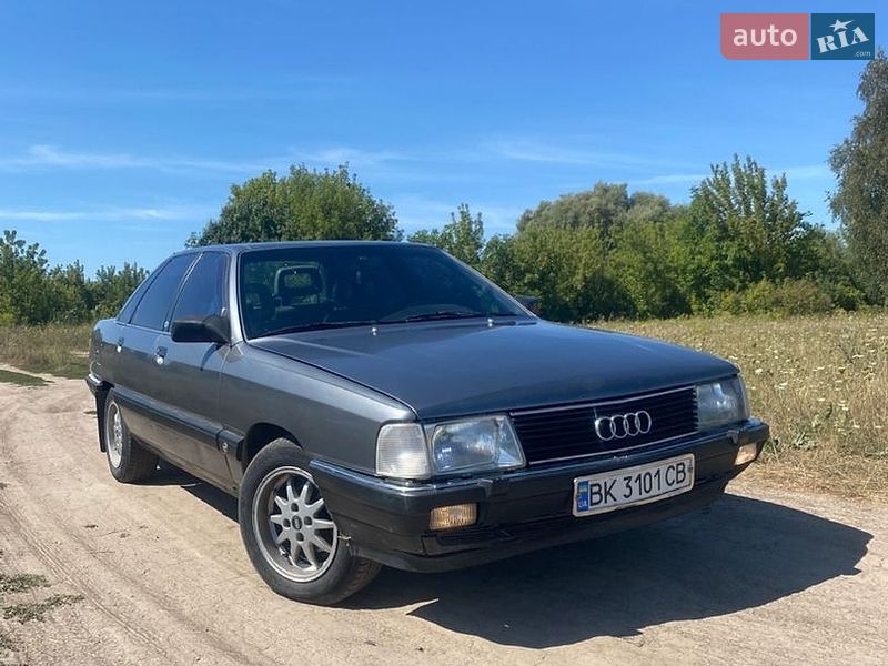 Audi 100 1990 Audi 100 1990