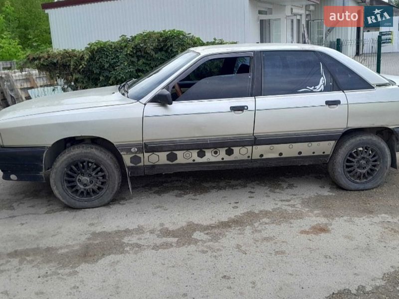 Седан Audi 100 1988 в Тернополе