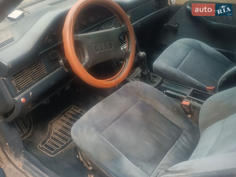 Седан Audi 100 1988 в Тернополе