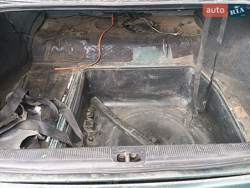 Седан Audi 100 1993 в Острозі