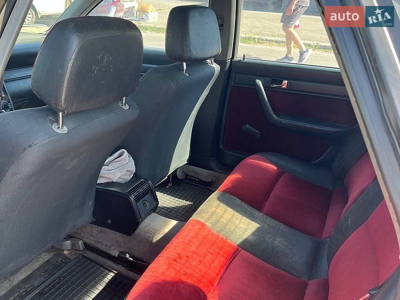 Седан Audi 100 1991 в Киеве