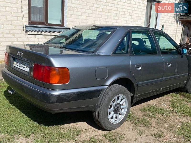 Седан Audi 100 1994 в Турийске