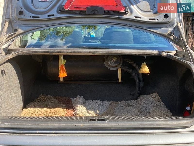 Седан Audi 100 1994 в Турийске