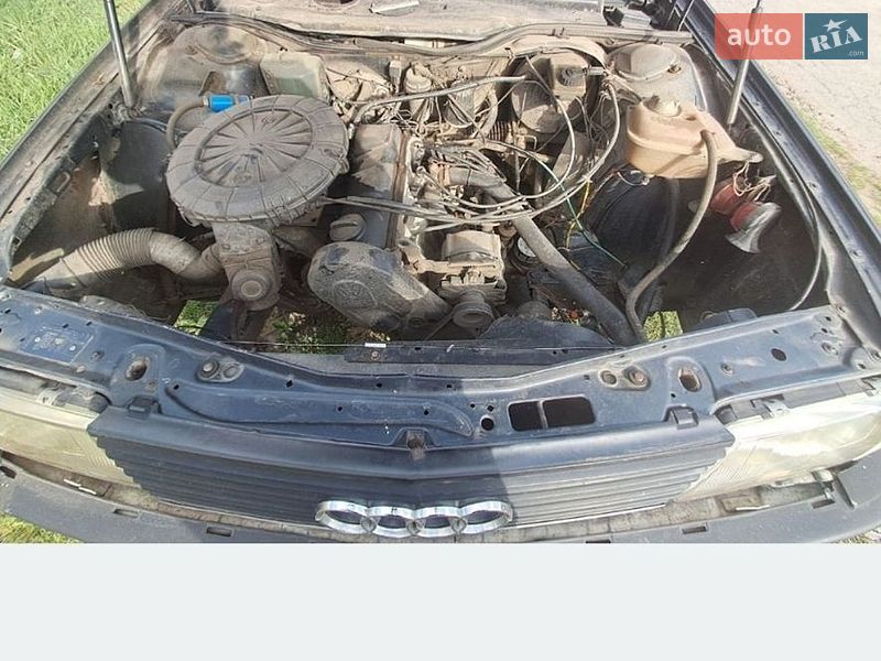 Седан Audi 100 1988 в Рівному
