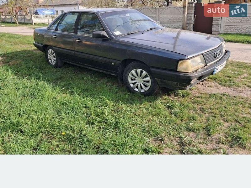 Седан Audi 100 1988 в Рівному