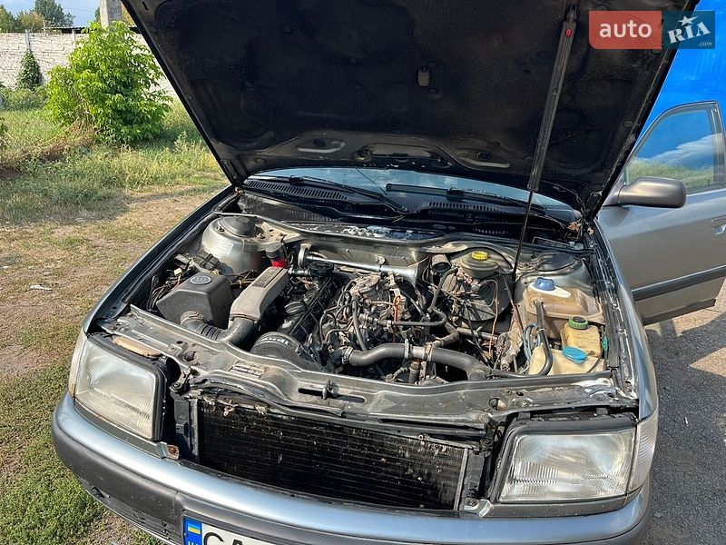 Седан Audi 100 1992 в Смілі
