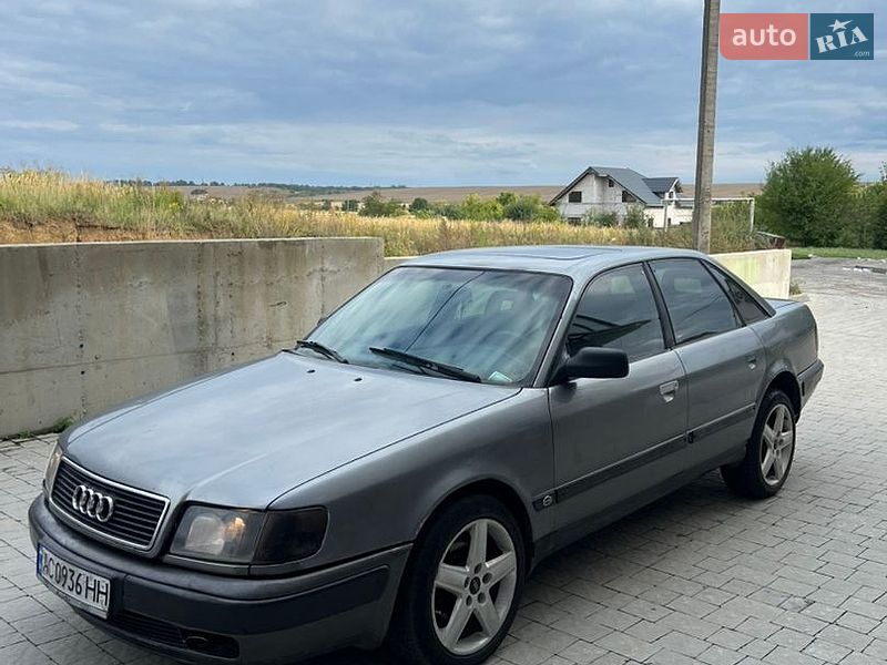 Седан Audi 100 1992 в Сокалі
