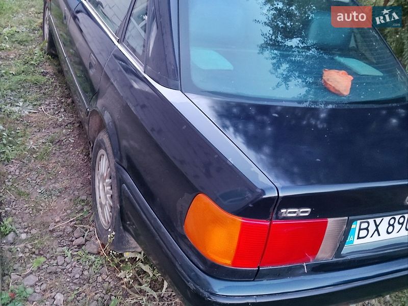 Седан Audi 100 1993 в Деражні