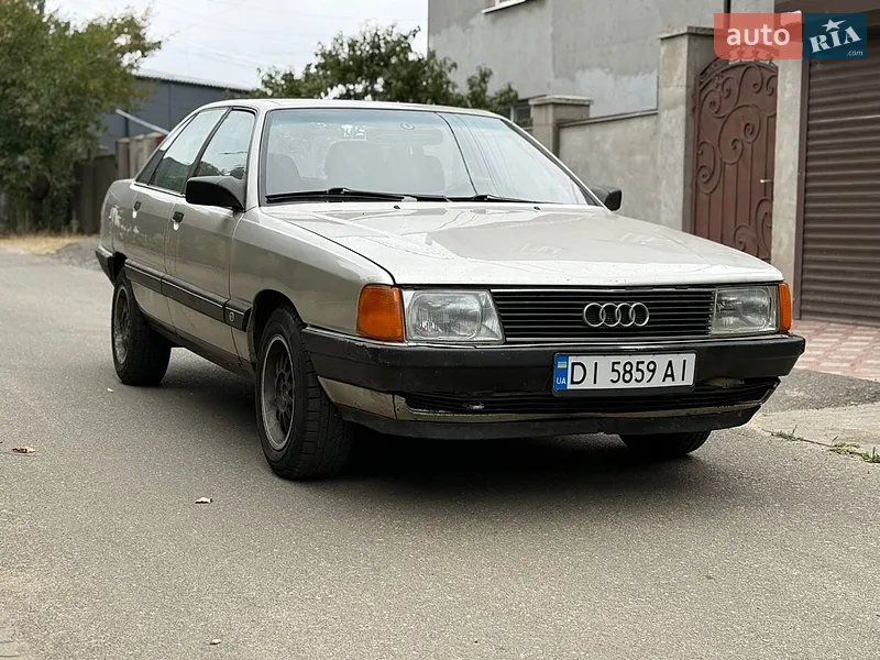 Audi 100 1988