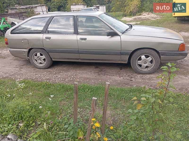 Универсал Audi 100 1984 в Мизоче