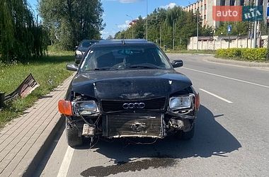 Седан Audi 100 1992 в Городке