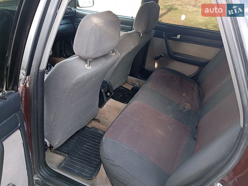 Седан Audi 100 1993 в Теребовлі