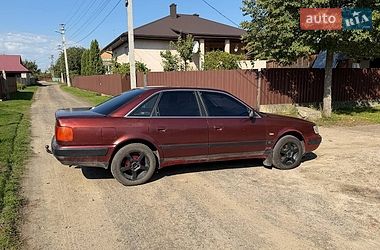 Седан Audi 100 1992 в Березному