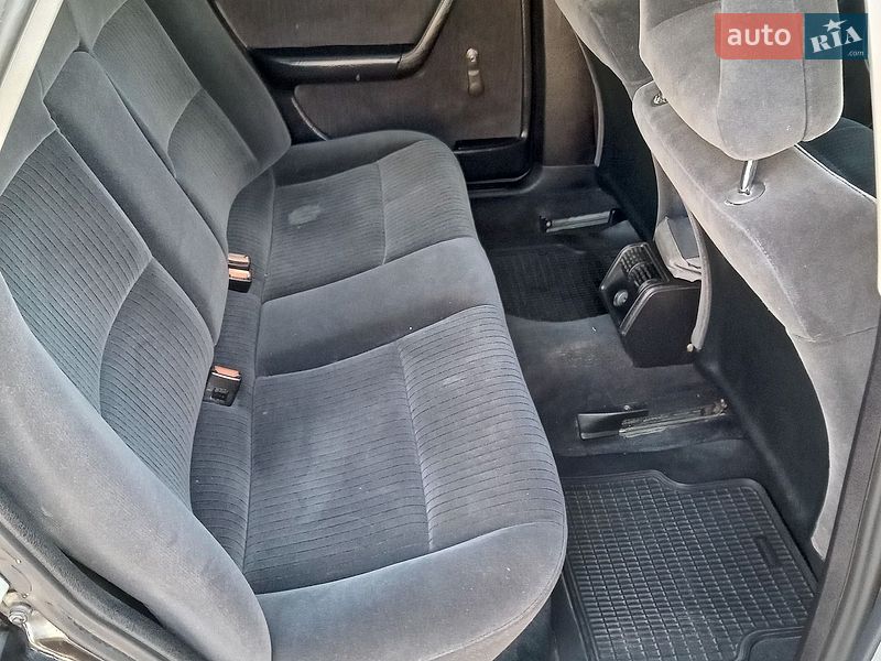 Седан Audi 100 1991 в Тлумачі