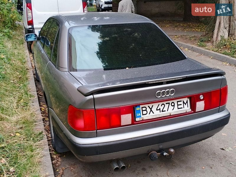 Седан Audi 100 1993 в Хмельницком