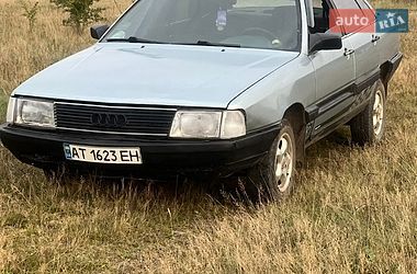 Седан Audi 100 1985 в Болехове