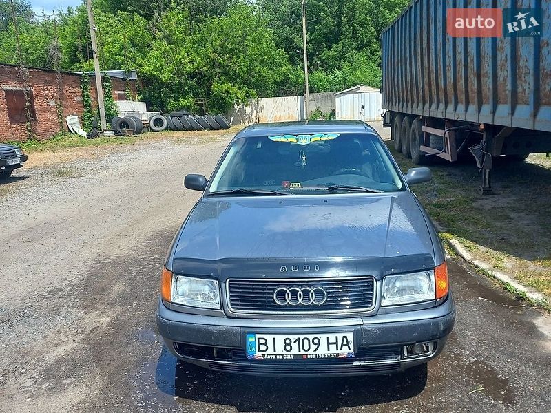 Седан Audi 100 1991 в Полтаве