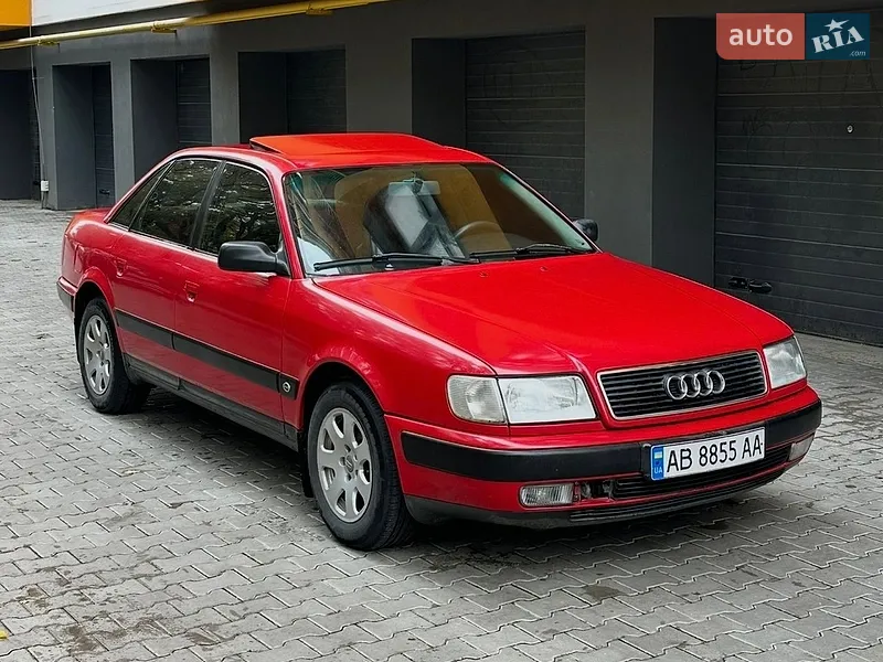Audi 100