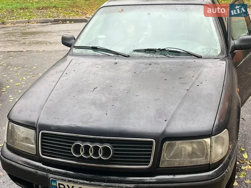Audi 100