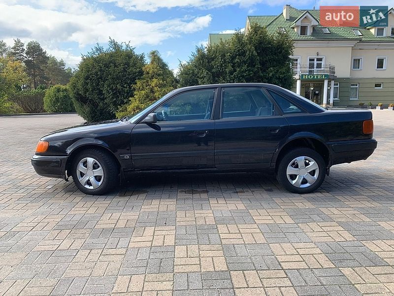 Седан Audi 100 1991 в Судовой Вишне
