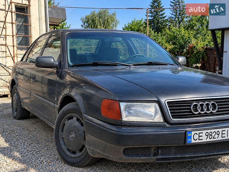 Седан Audi 100 1992 в Черновцах