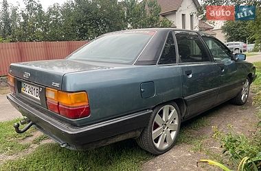 Седан Audi 100 1989 в Шумську