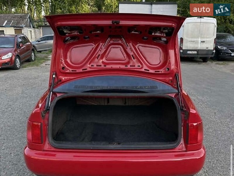 Седан Audi 100 1991 в Миронівці