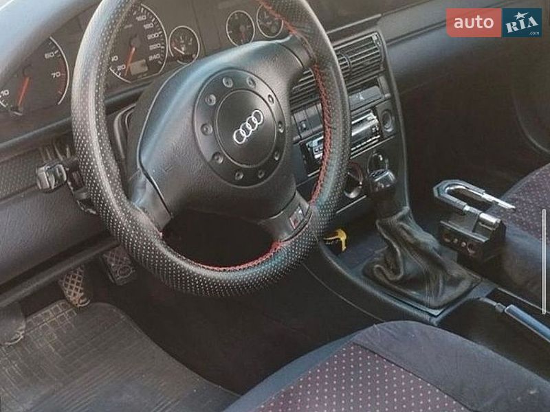 Седан Audi 100 1991 в Миронівці