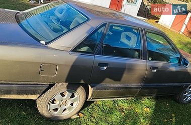 Седан Audi 100 1990 в Дубно