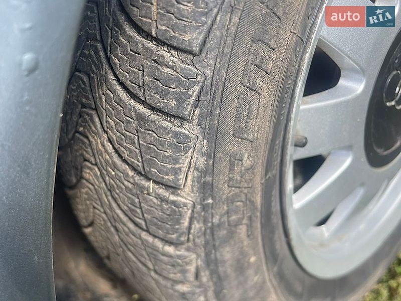 Седан Audi 100 1991 в Глухове