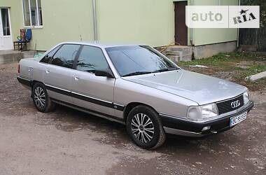 Седан Audi 200 1990 в Дрогобыче