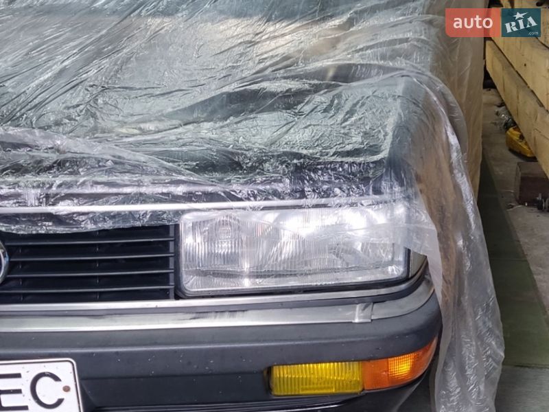 Седан Audi 200 1988 в Жовкве