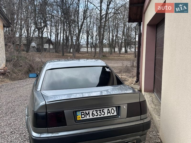 Седан Audi 200 1991 в Глухове