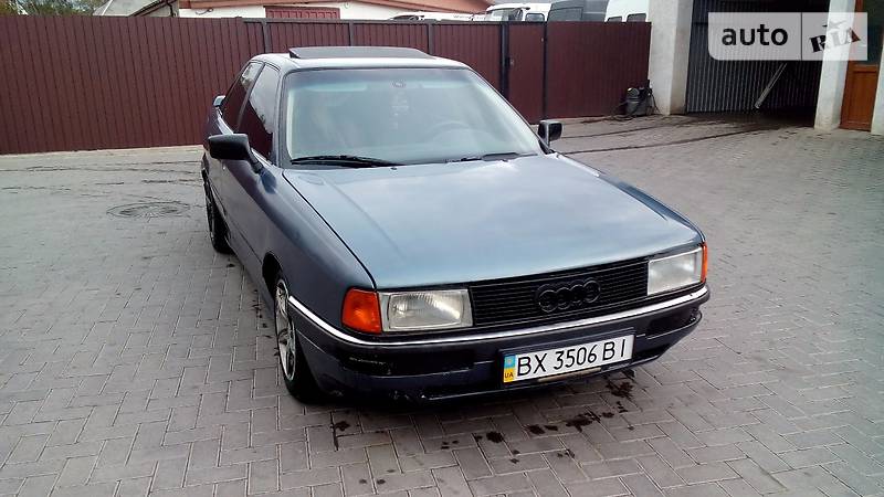 Седан Audi 80 1987 в Хмельницком