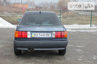 Седан Audi 80 1988 в Шепетовке