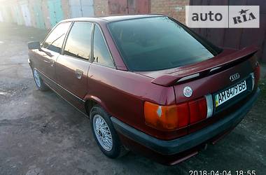 Седан Audi 80 1989 в Казатине