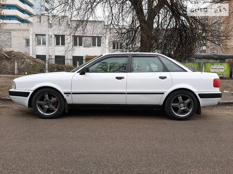Седан Audi 80 1994 в Черкасах