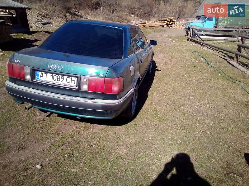 Седан Audi 80 1994 в Рахові