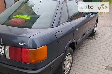 Седан Audi 80 1987 в Городке