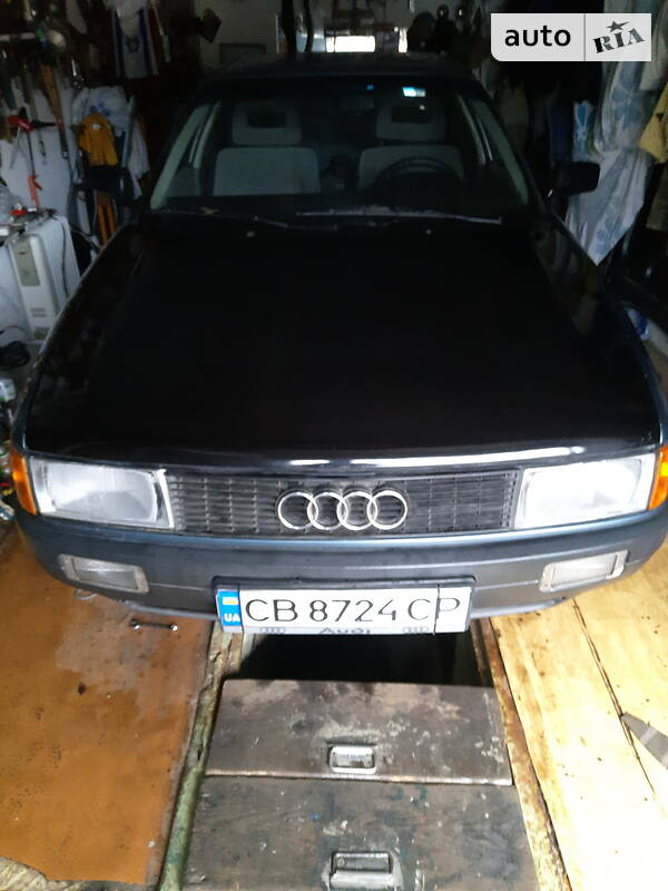 Седан Audi 80 1988 в Чернигове